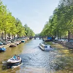 Båthotell Houseboat With Canalview And Free Bikes Amsterdam