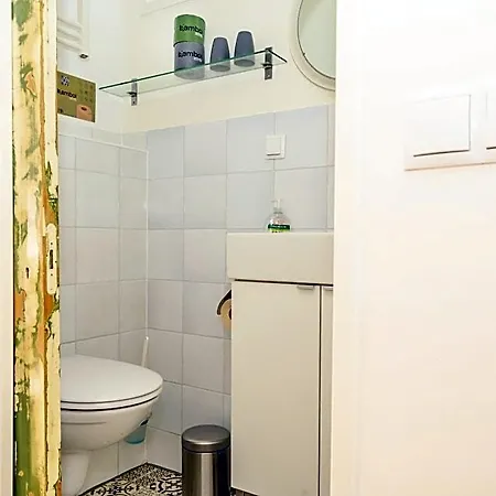 Houseboat With Canalview And Free Bikes 3* Amsterdam