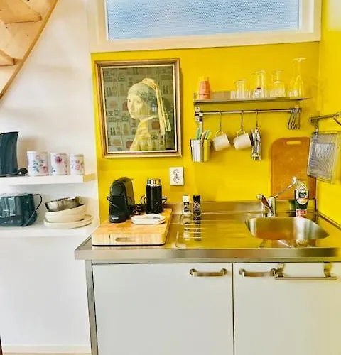 Houseboat With Canalview And Free Bikes Botel Amsterdam